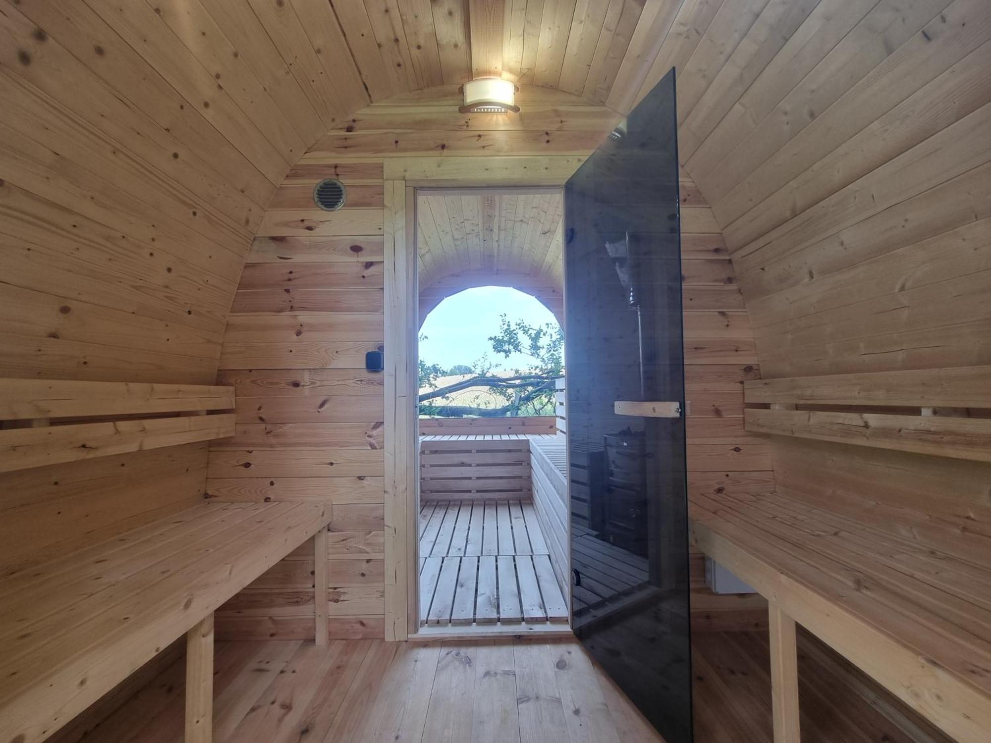 Loft Apartment Mit Grosser Badewanne B Mugeln Exterior photo